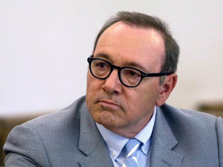 Kevin Spacey sexual abuse accuser must reveal his identity, judge rules