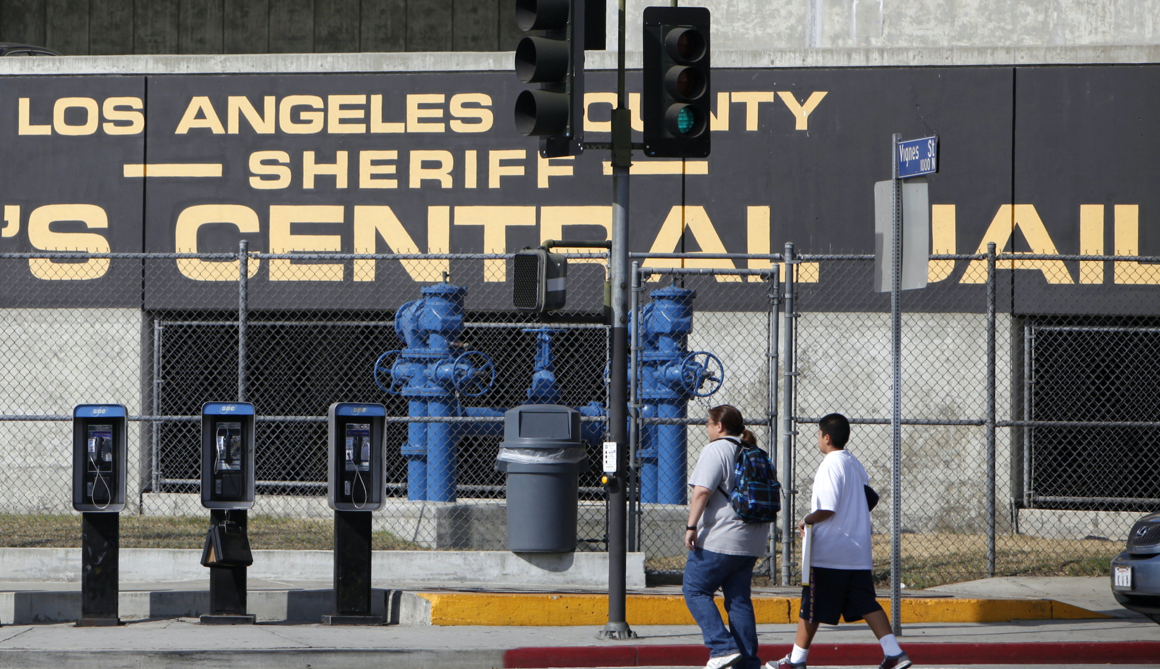 Los Angeles sheriff to sue county over jail closure under ‘Cares First, Jails Last’ social program