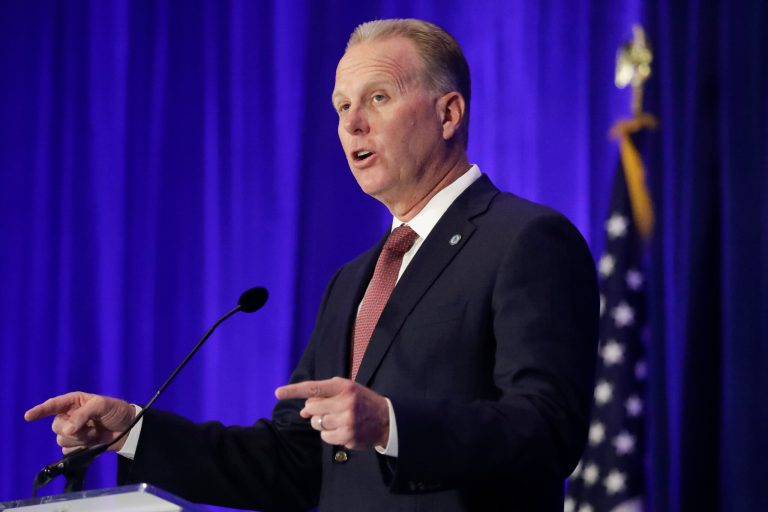 Former San Diego mayor announces GOP run for California governor