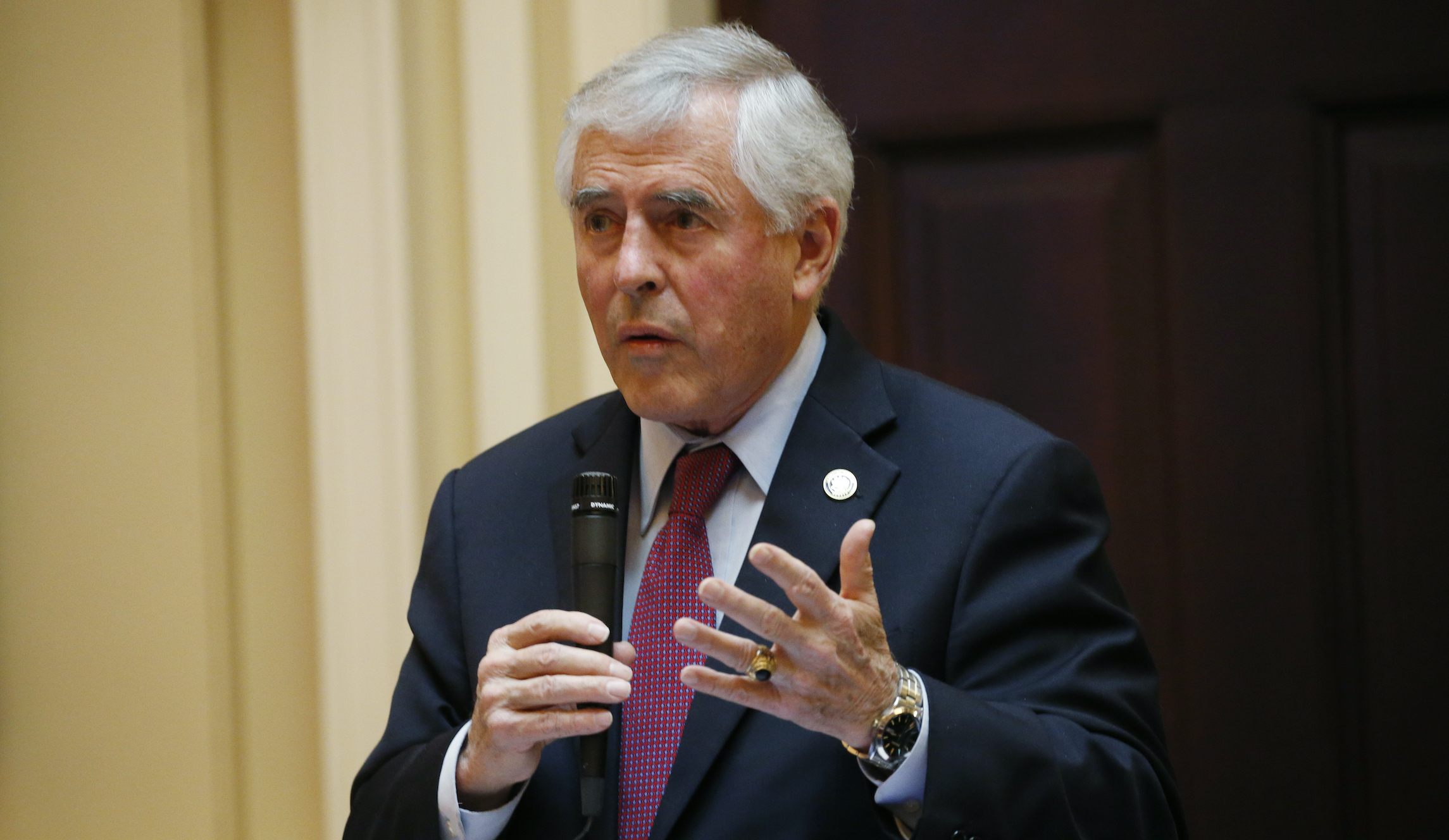 Bill to end mandatory minimum sentences blocked by Virginia Senate committee