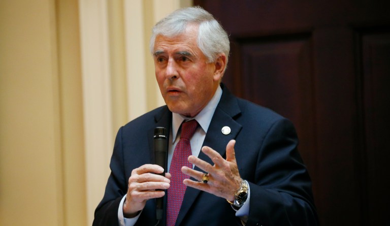 Bill to end mandatory minimum sentences blocked by Virginia Senate committee