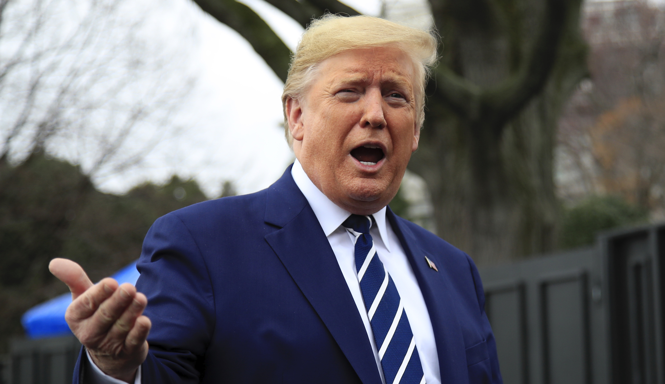 ‘So selfish’: Trump hits Warren for ‘badly’ hurting Sanders on Super Tuesday