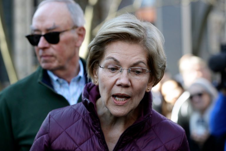 Bloomberg anchor puts Elizabeth Warren on the spot after Democrats scuttle coronavirus relief package