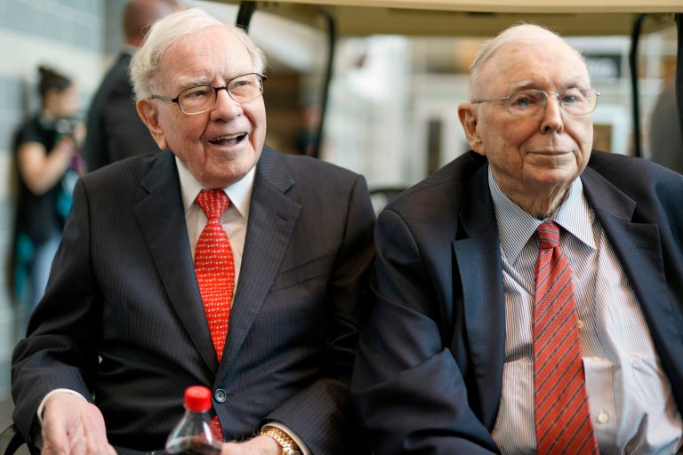 Robinhood hits back at Berkshire’s Charlie Munger for taking glee in its decline