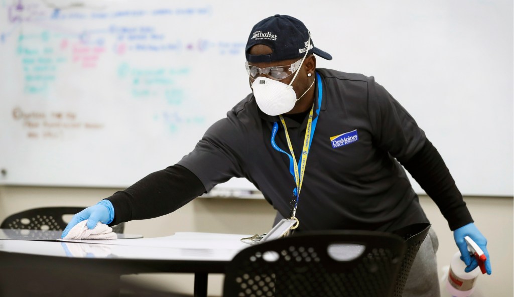 Ohio school reopening plan draws criticism