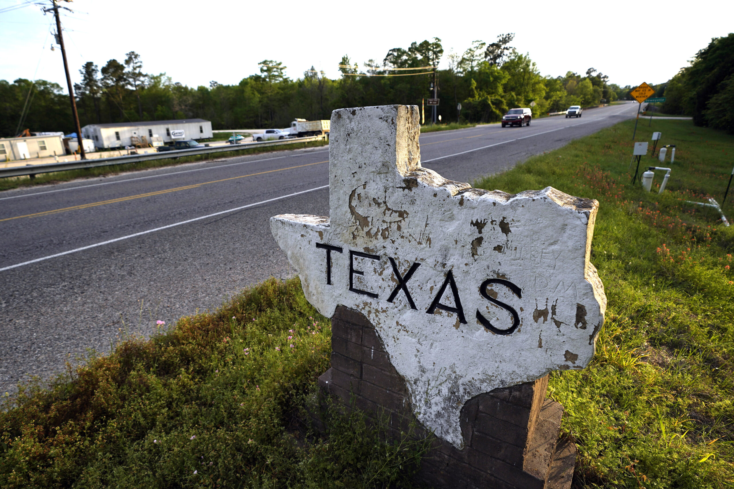 Texas grid operator urges weekend conservation as state continues to bake