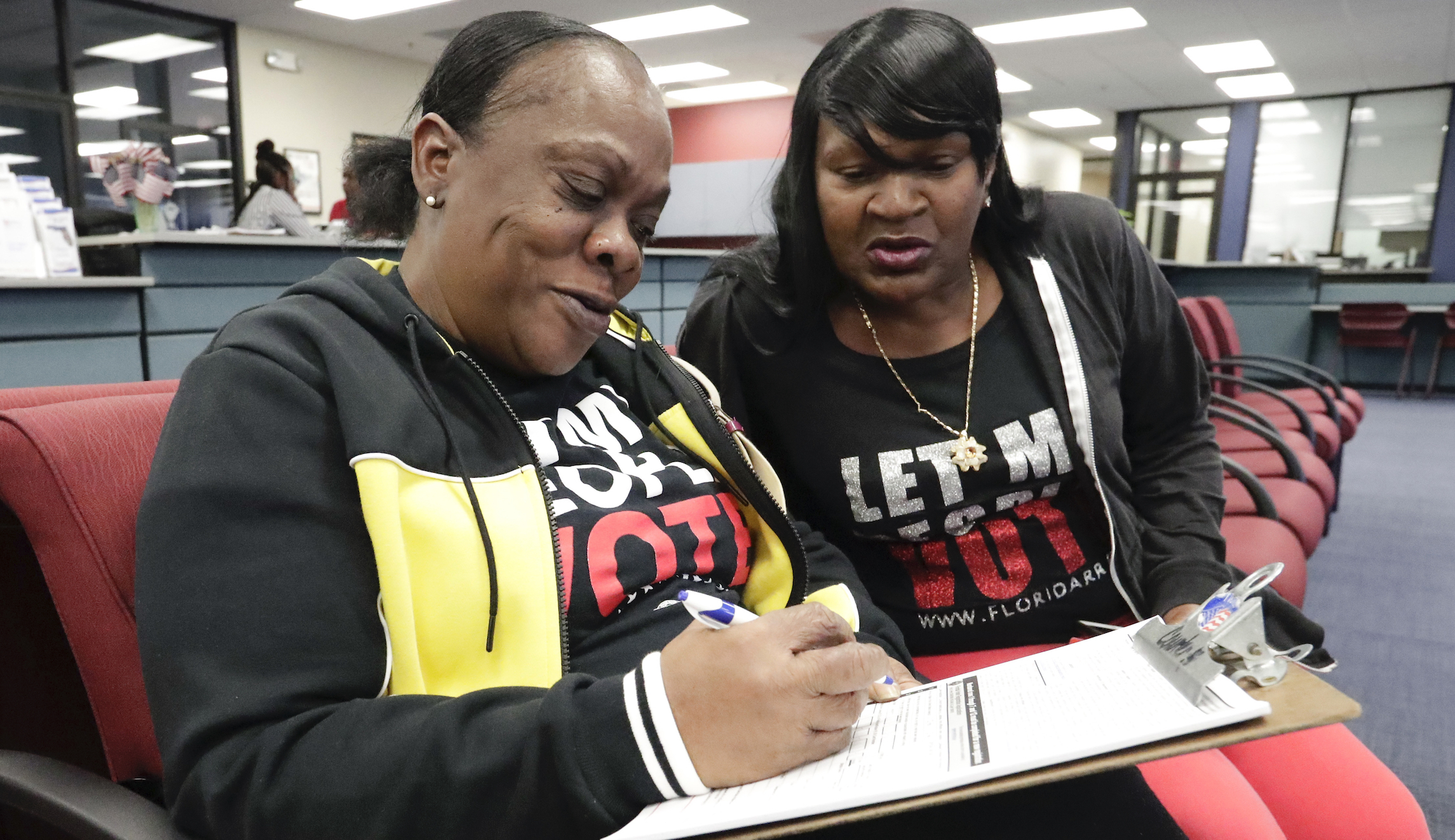 Federal judge strikes down Florida’s 2019 felon ‘pay-to-vote’ law