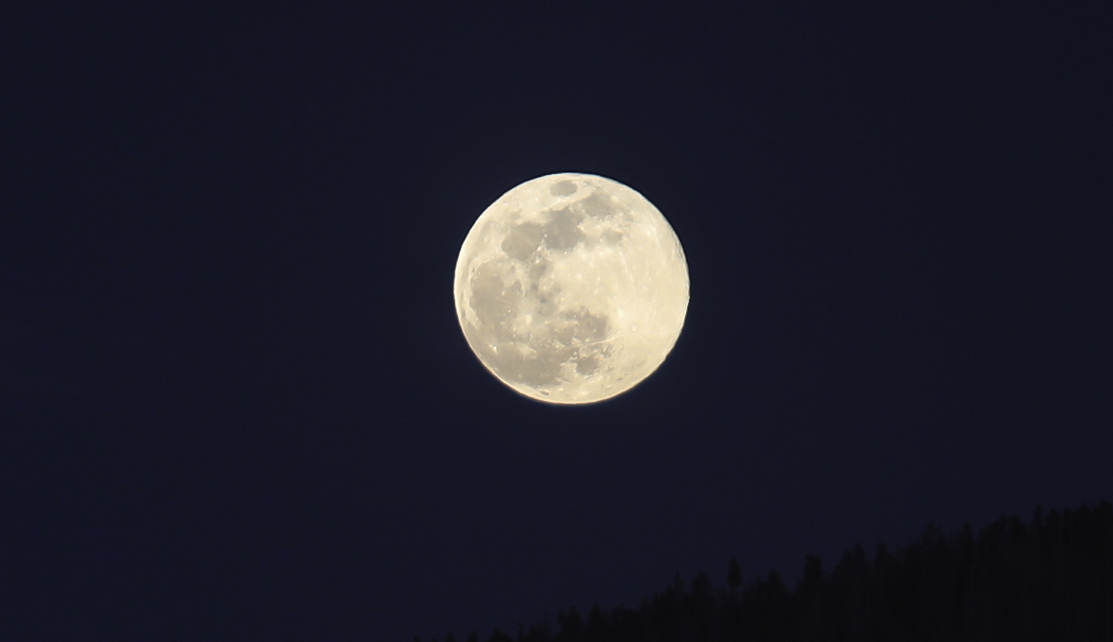 Mining the moon sounds crazy, but Trump’s executive order is smart