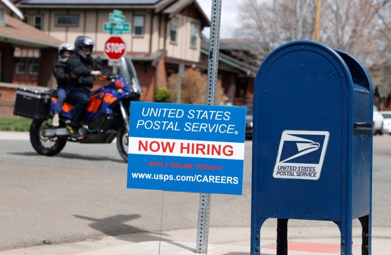 Virginia COVID-19 economic recovery below average, health recovery above average