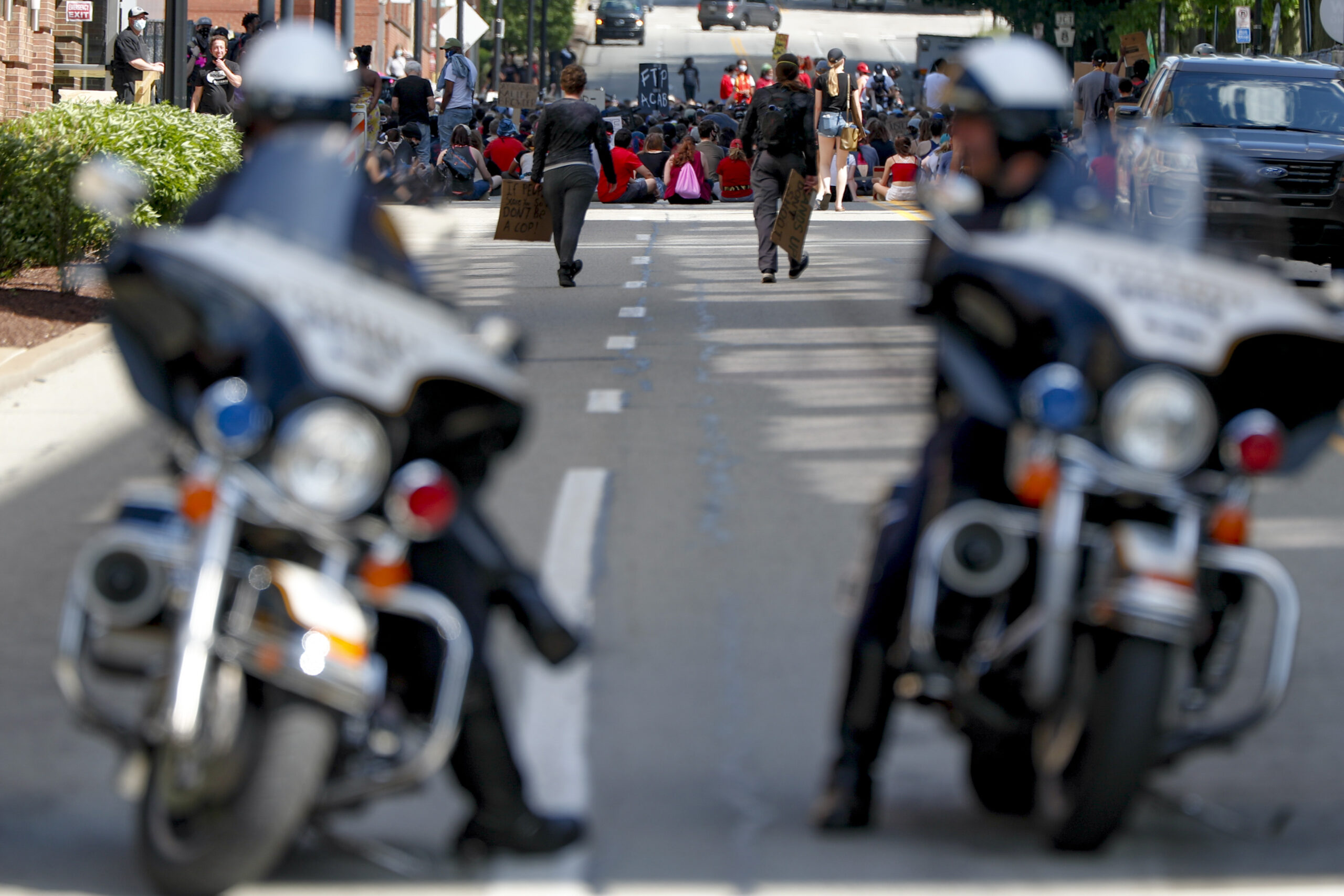 Should we use experience or data? How to discuss the state of policing