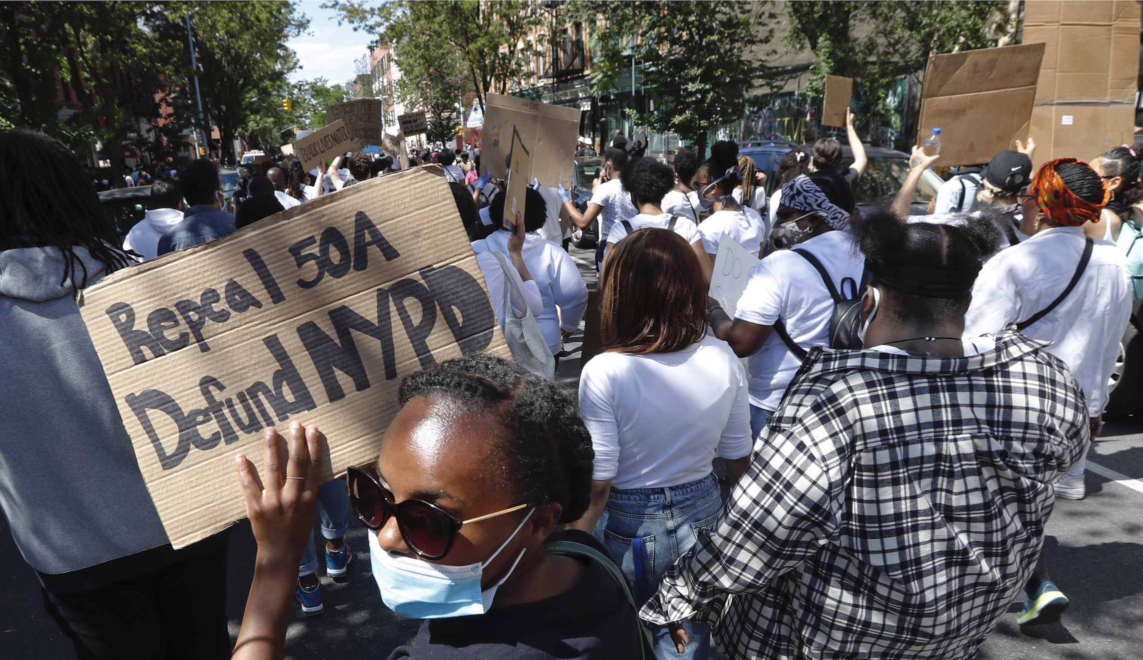 Axios gives reporters green light to personally attend protests