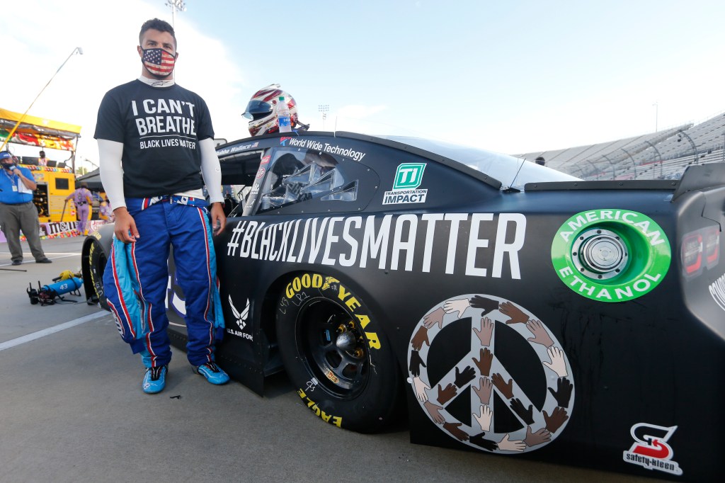 NASCAR’s ban on Confederate flags is smart business