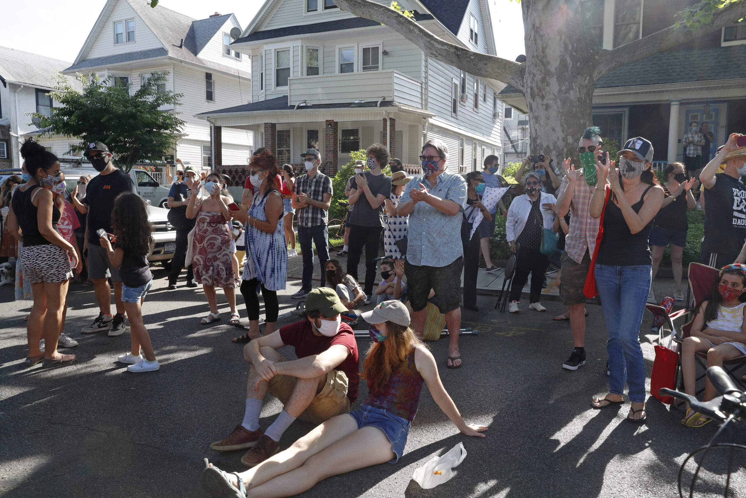 COVID-19 forecaster predicts 56% jump in US cases before Labor Day