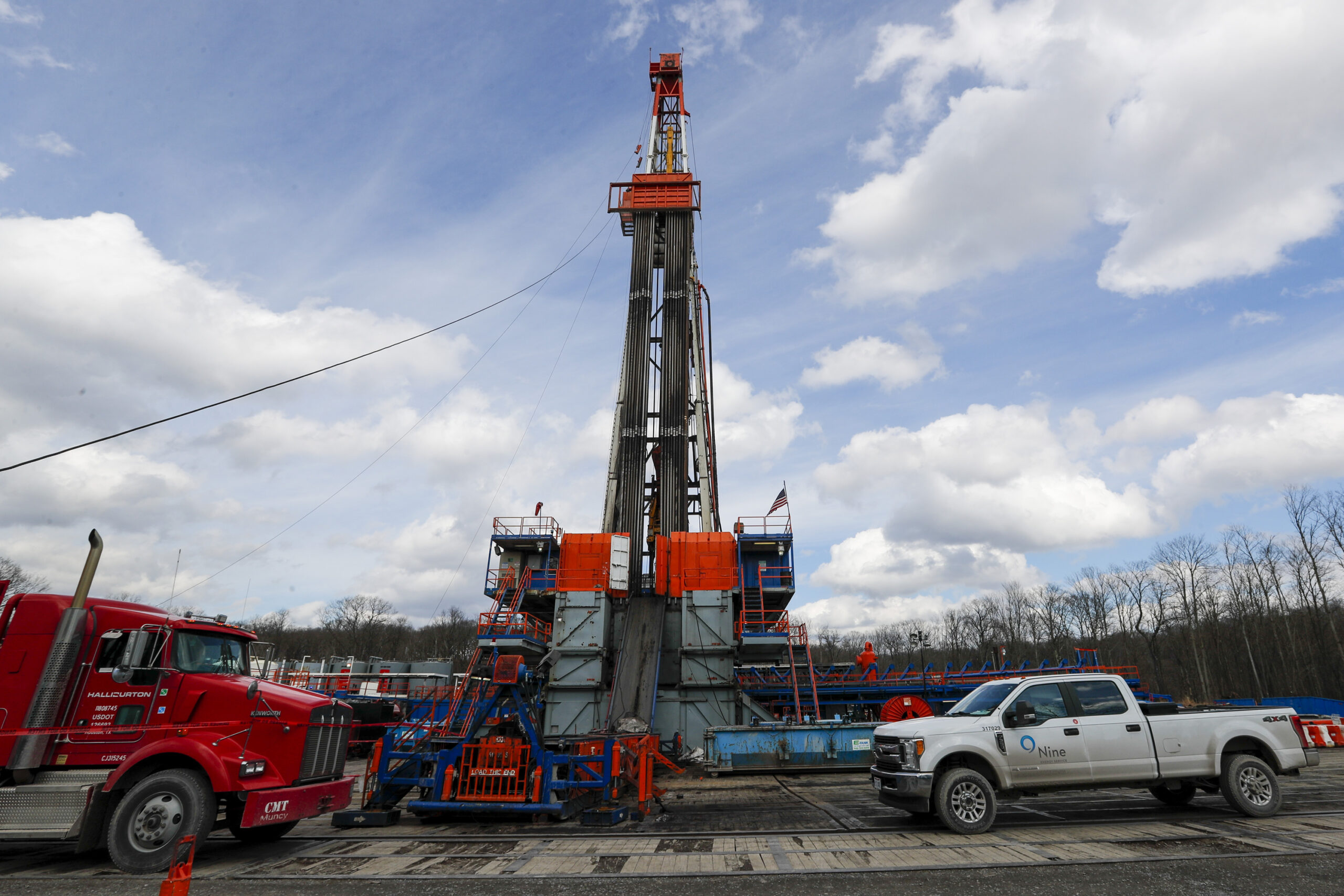 Pennsylvania gas industry and environmentalists clash over grand jury report on drilling oversight