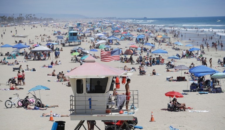 Los Angeles closes beaches for Independence Day weekend as coronavirus cases spike