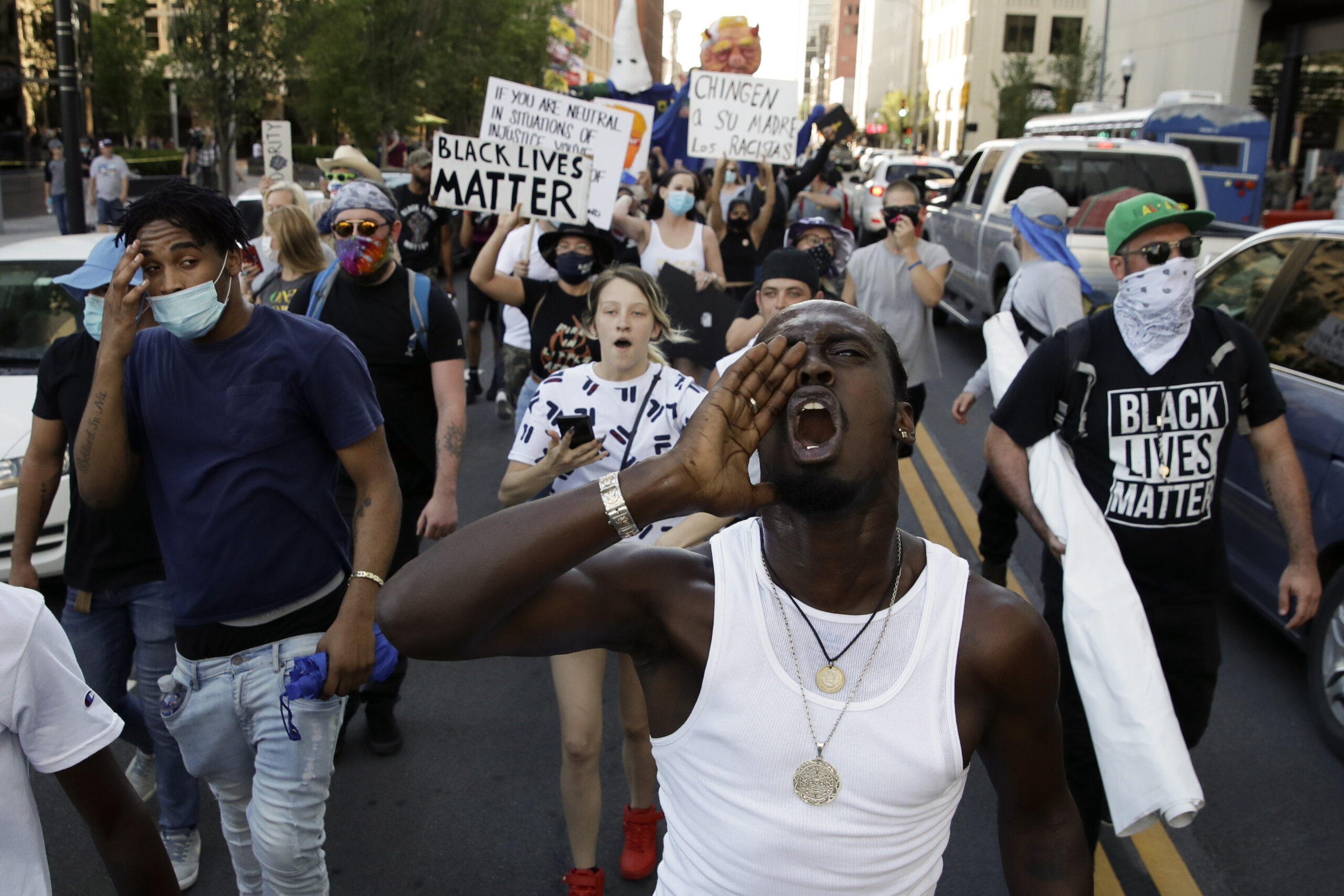 Intersectional catfight! Black Lives Matter spars with vaccine Karens in NYC