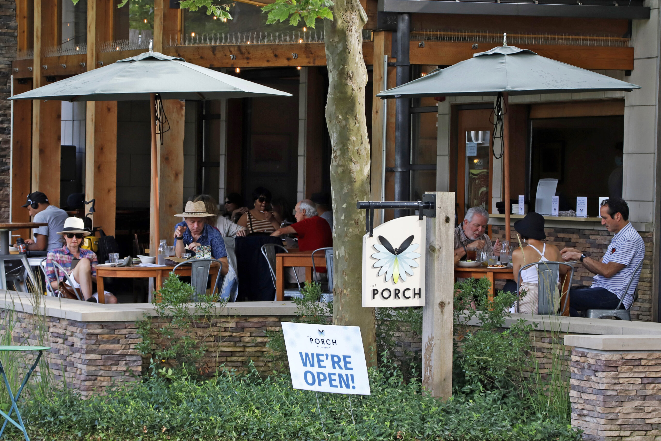 Michigan unveils order forcing restaurants to record ‘names and phone numbers’ of customers