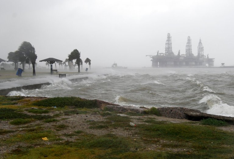 Coronavirus-weary Texas braces as Hurricane Hanna arrives