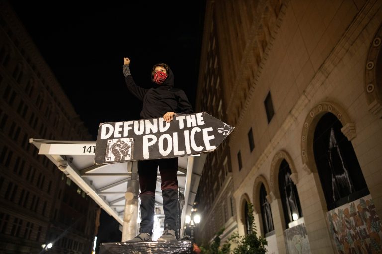 Portland protesters disrupt investigation into fatal police shooting of man
