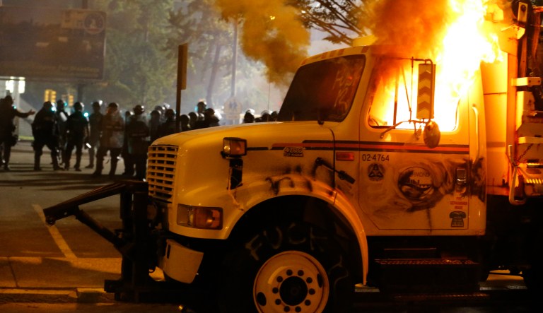 White supremacists disguised as Black Lives Matter supporters triggered riots, Richmond mayor says