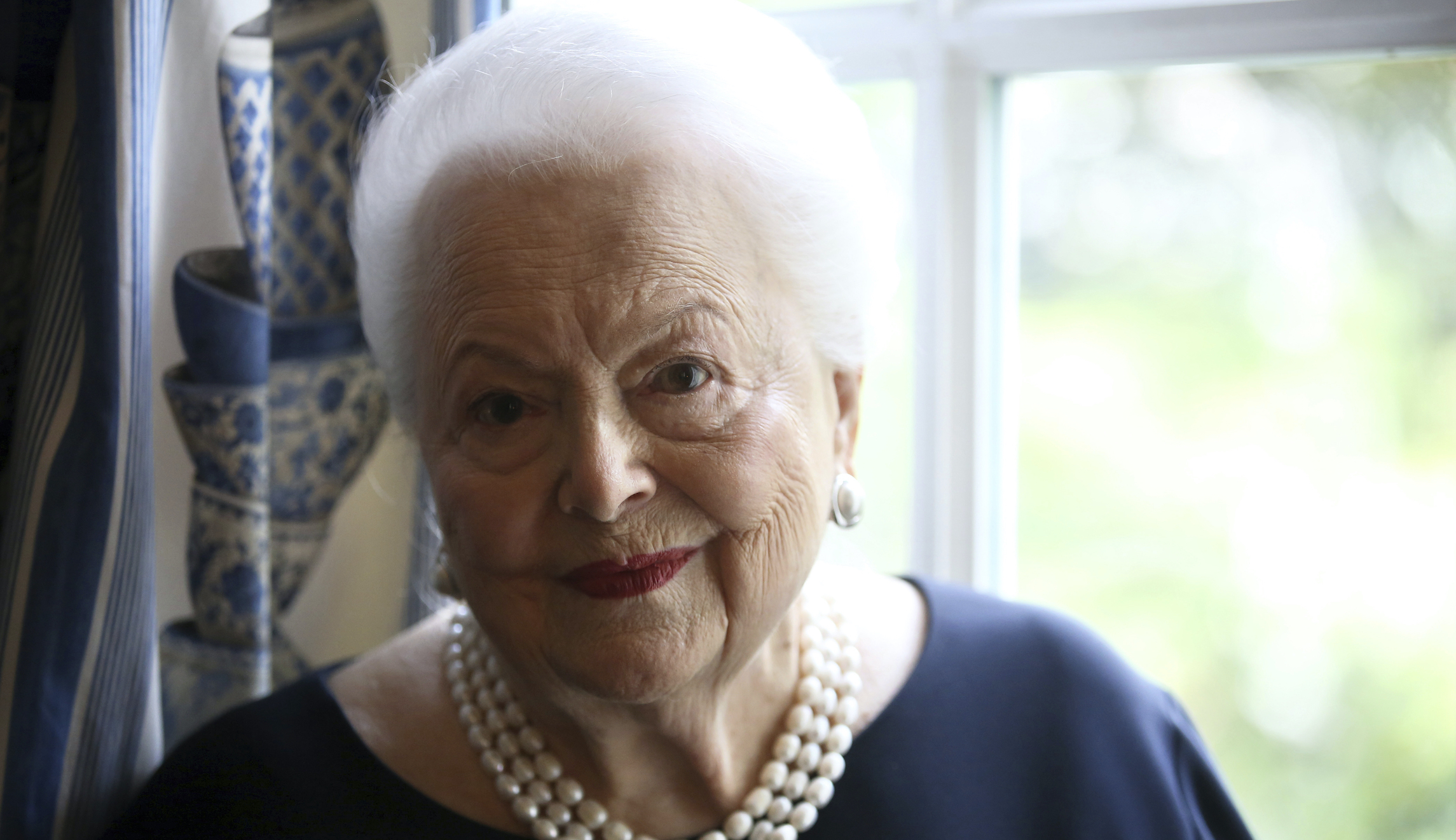Hollywood legend and Gone With the Wind star Olivia de Havilland dies at 104