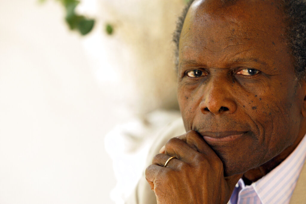 Sidney Poitier, first black man to win award for best actor, dead at 94