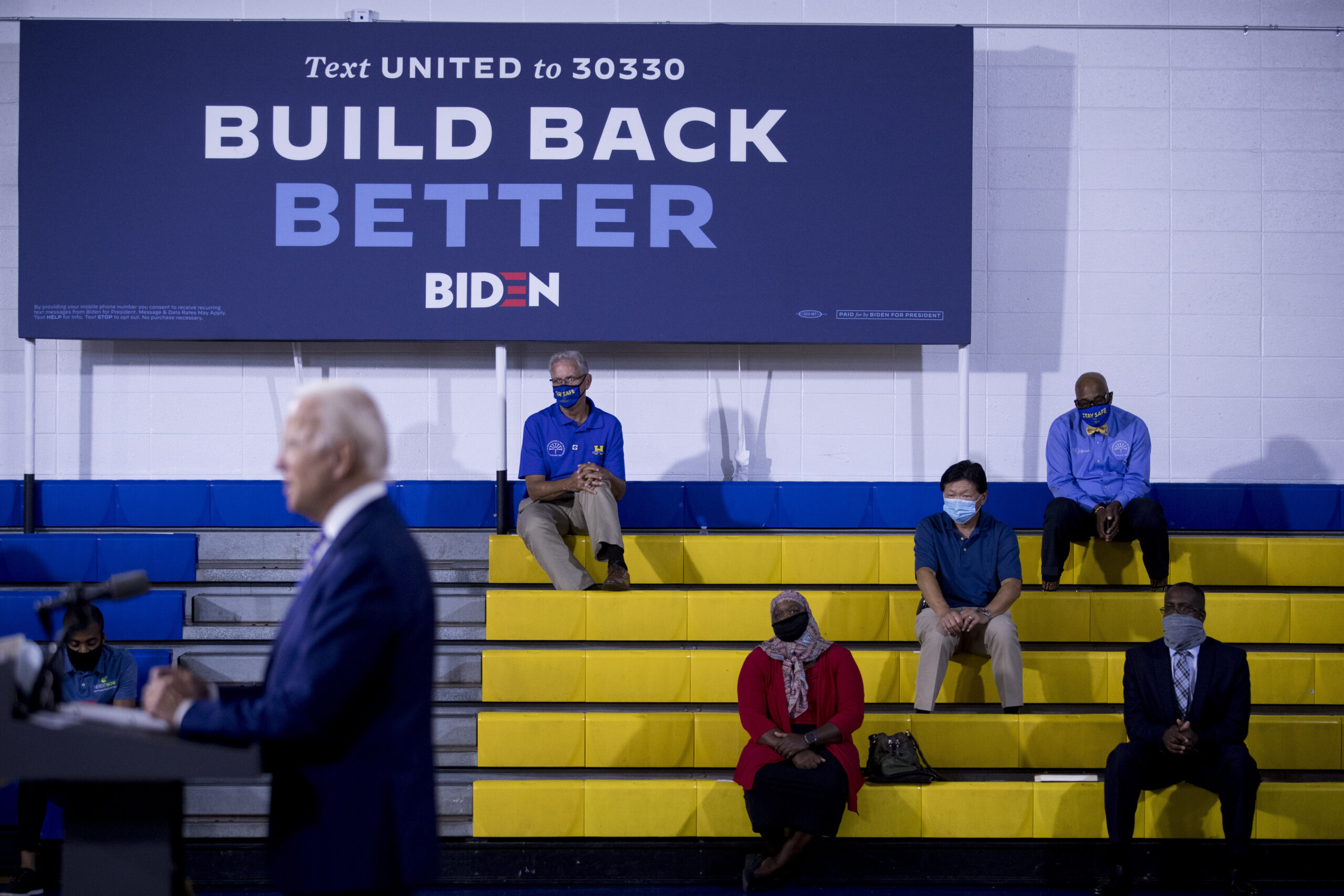Trump reelection hinges on economy, say Battleground pollsters