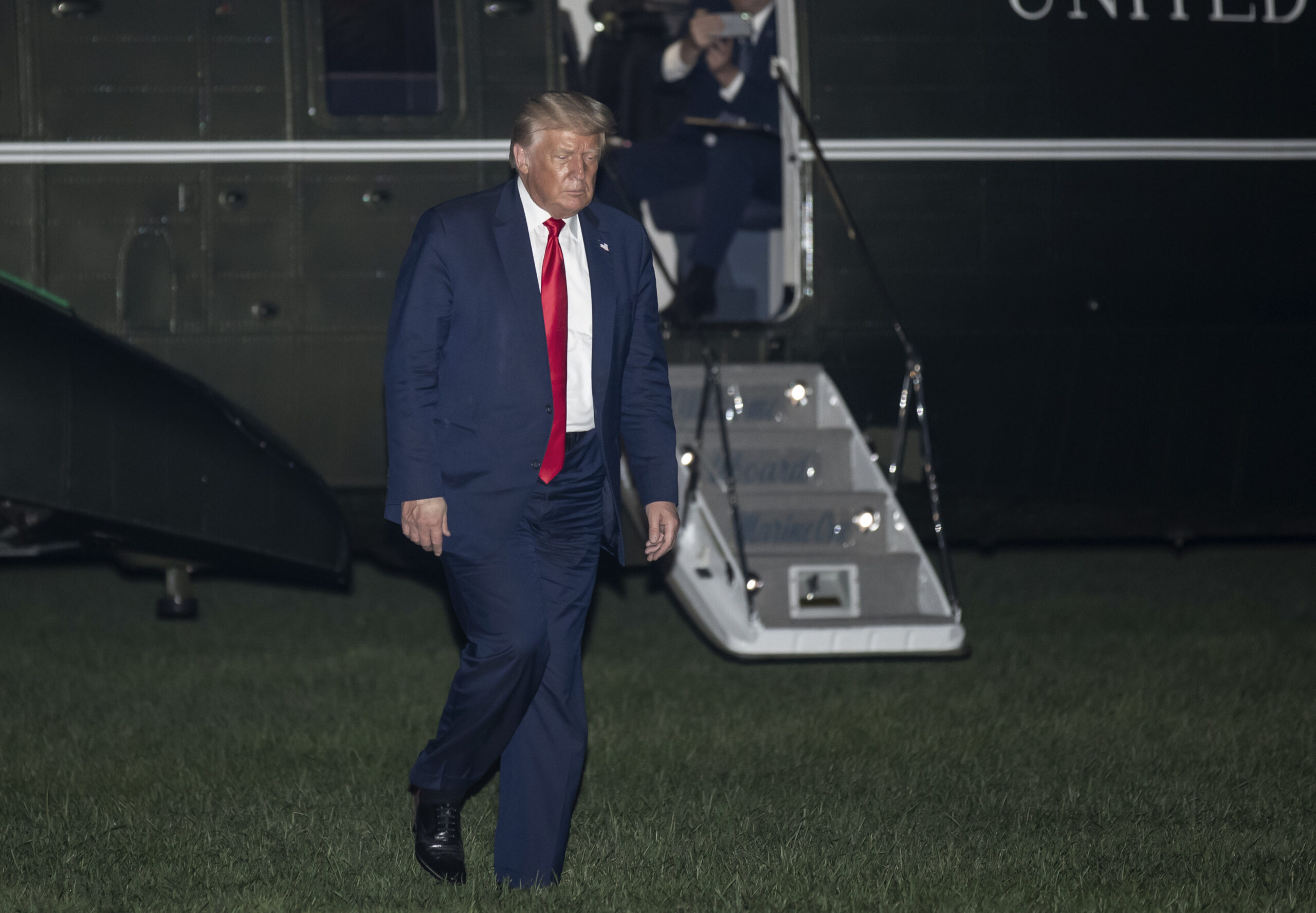 White House Report Card: F, economic detour, election delay tweet