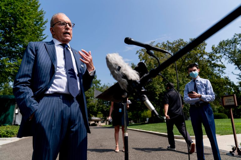 White House chief economic adviser Larry Kudlow speaks to reporters on the White House driveway this week.