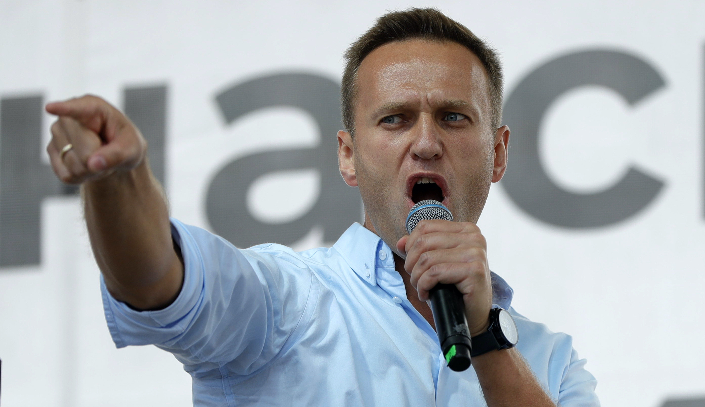 Russian opposition leader Alexei Navalny hospitalized after alleged poisoning