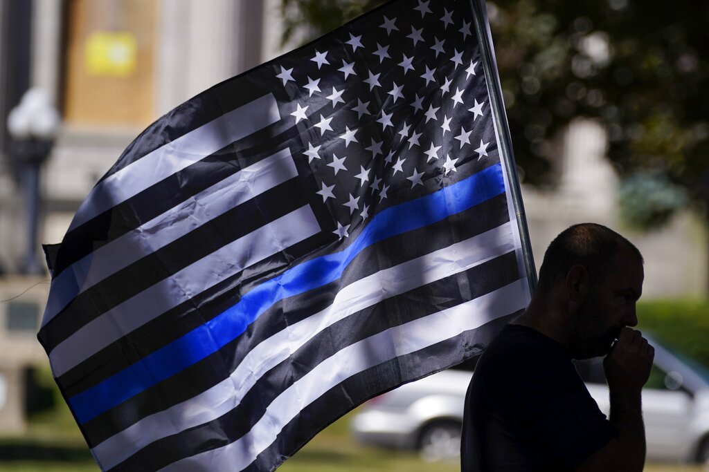 Oklahoma lawmaker set to make targeting police a hate crime