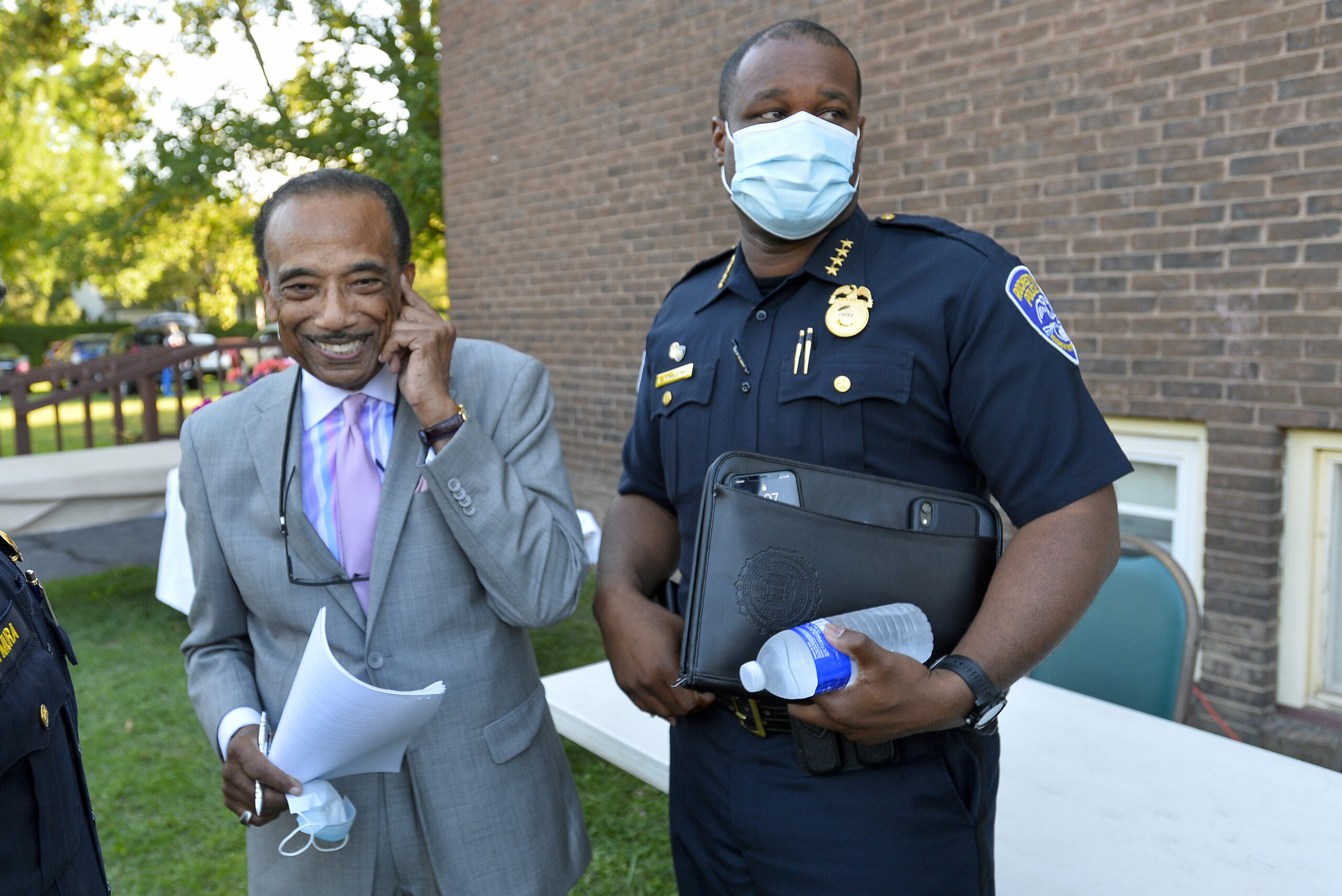 Former police chief running for Congress claims Democratic Party left him