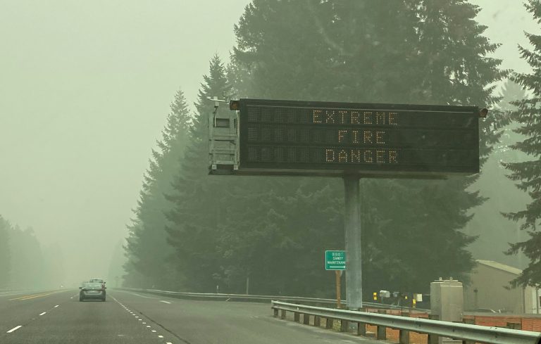 Hazardous wildfire air kills start to school year and student meal services in Oregon and Washington