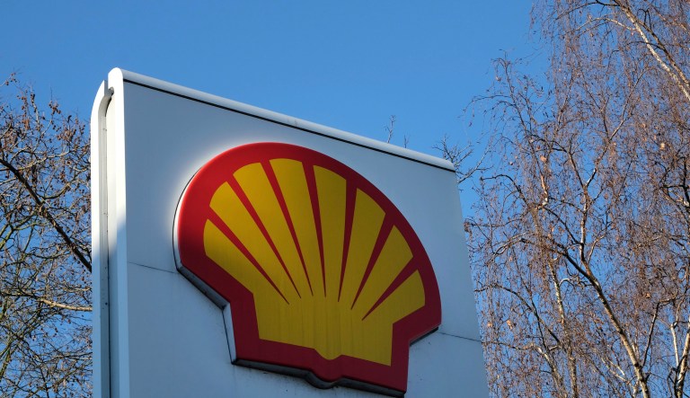 Shell to cut thousands of jobs as it shifts toward focus on renewable energy