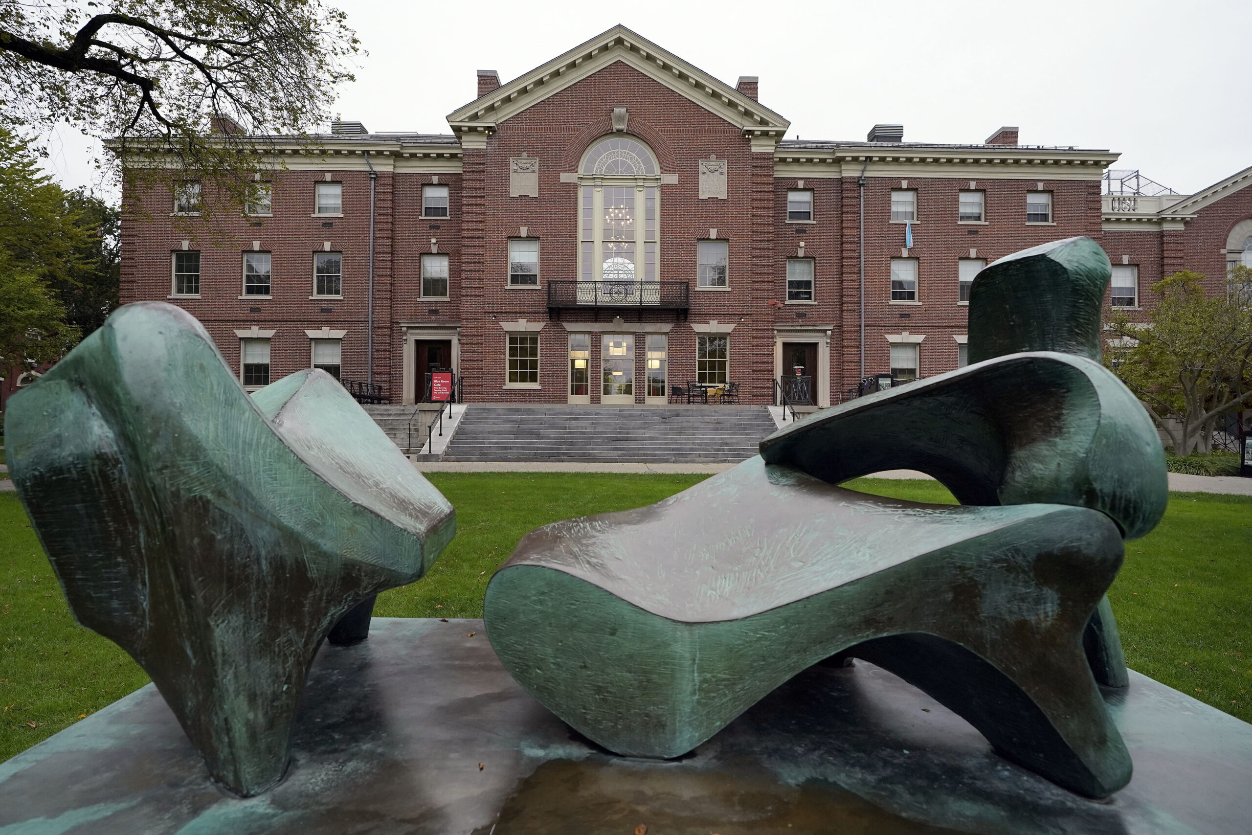 Brown University students urge school to pay reparations