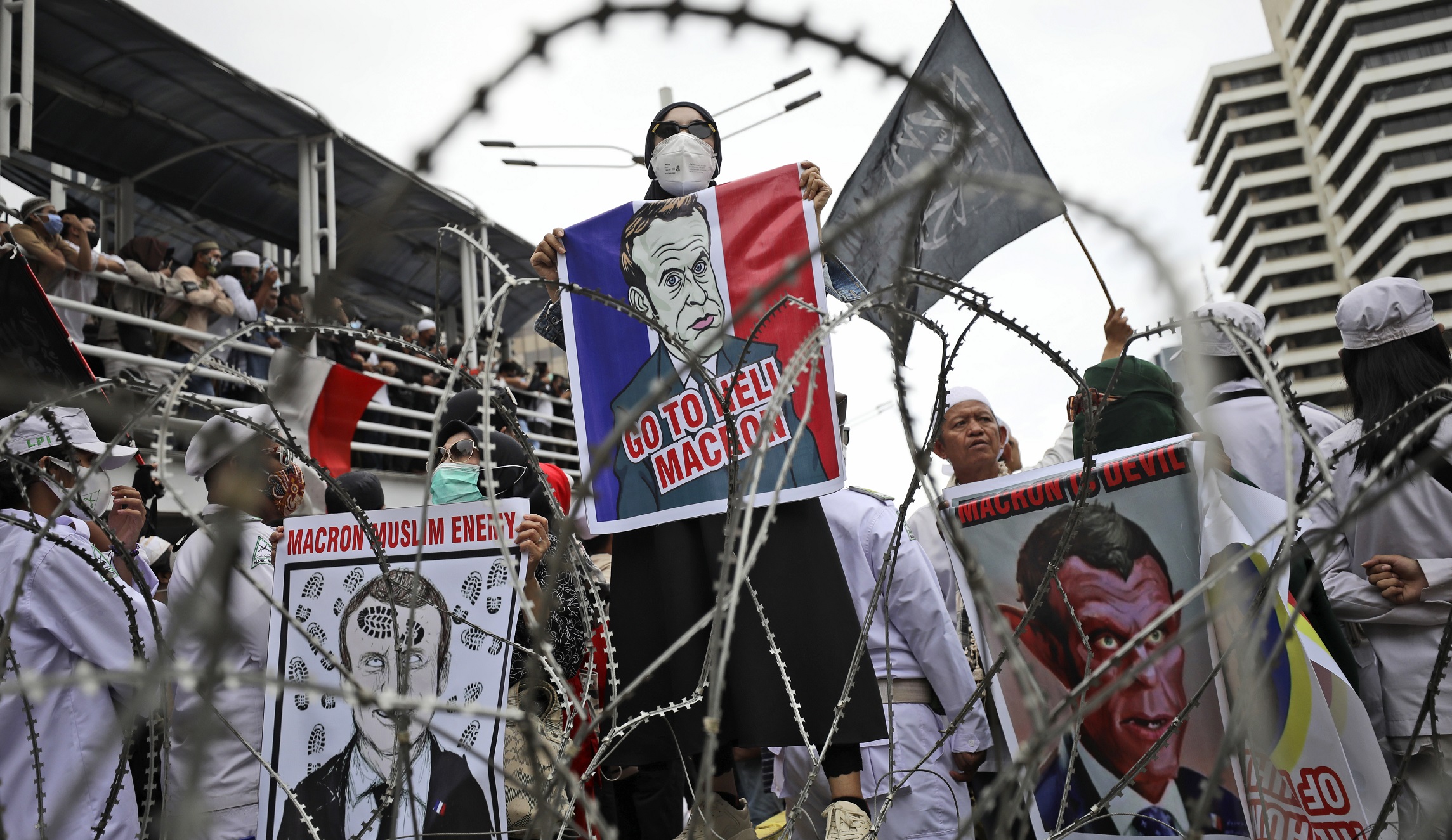 France can defend both freedom of speech and freedom of religion for Muslims