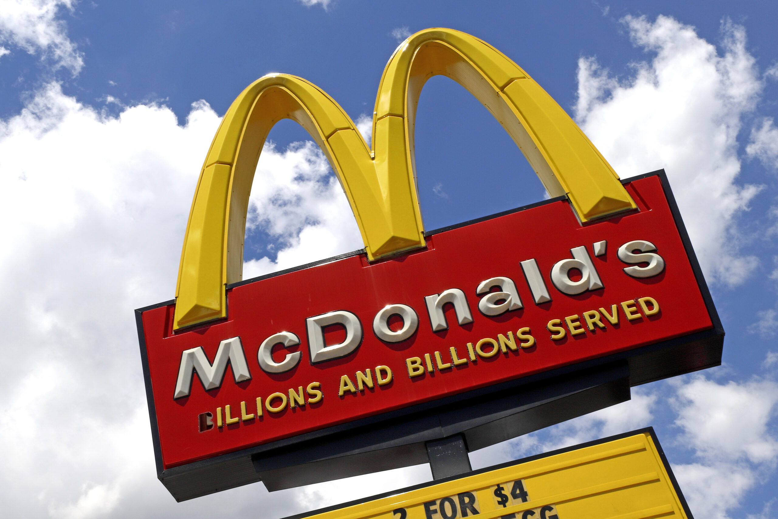 McDonald’s to slash executive bonuses if they fail to place more minorities in senior leadership