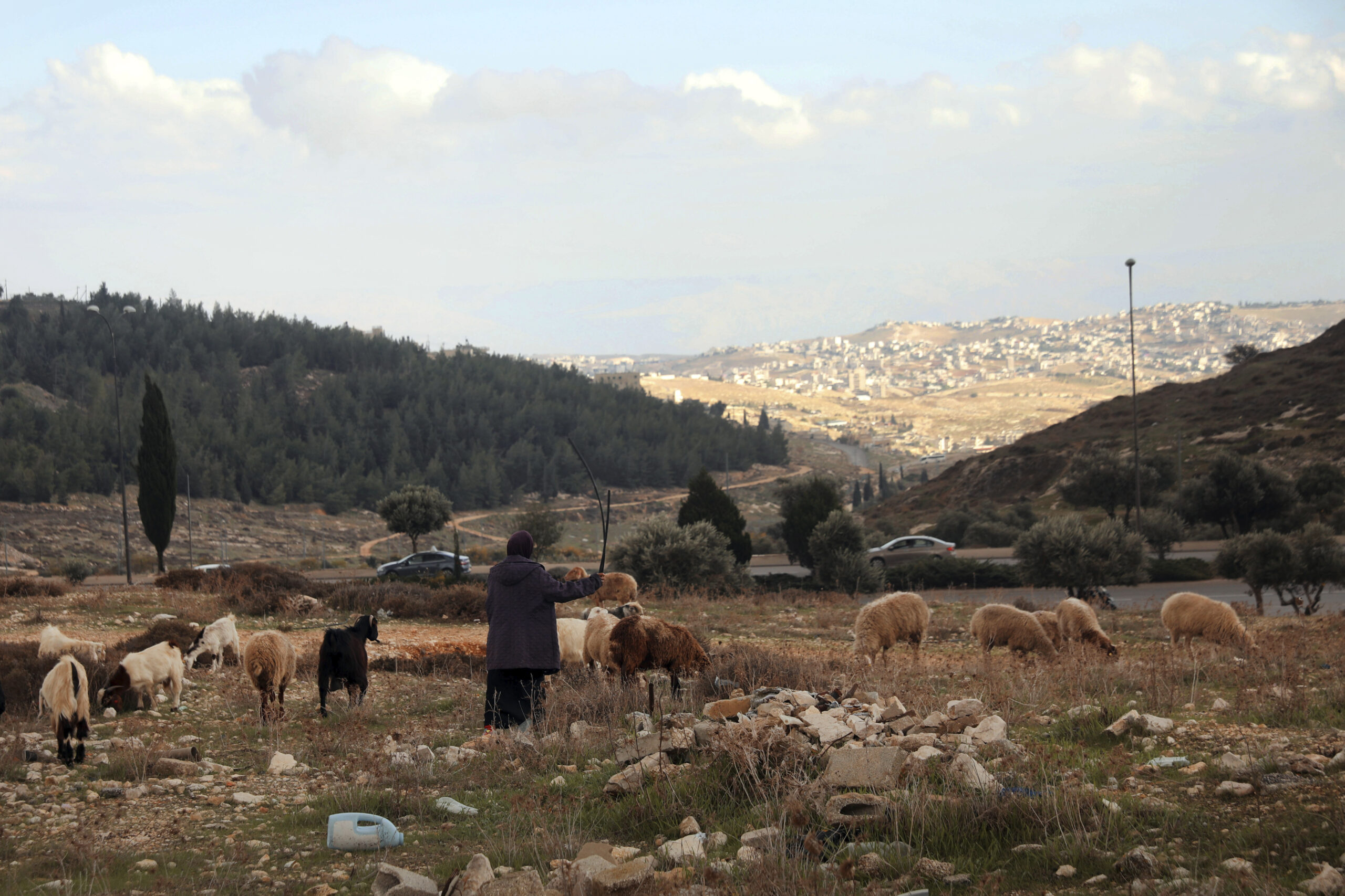 Israel to move forward with controversial projects in east Jerusalem settlement