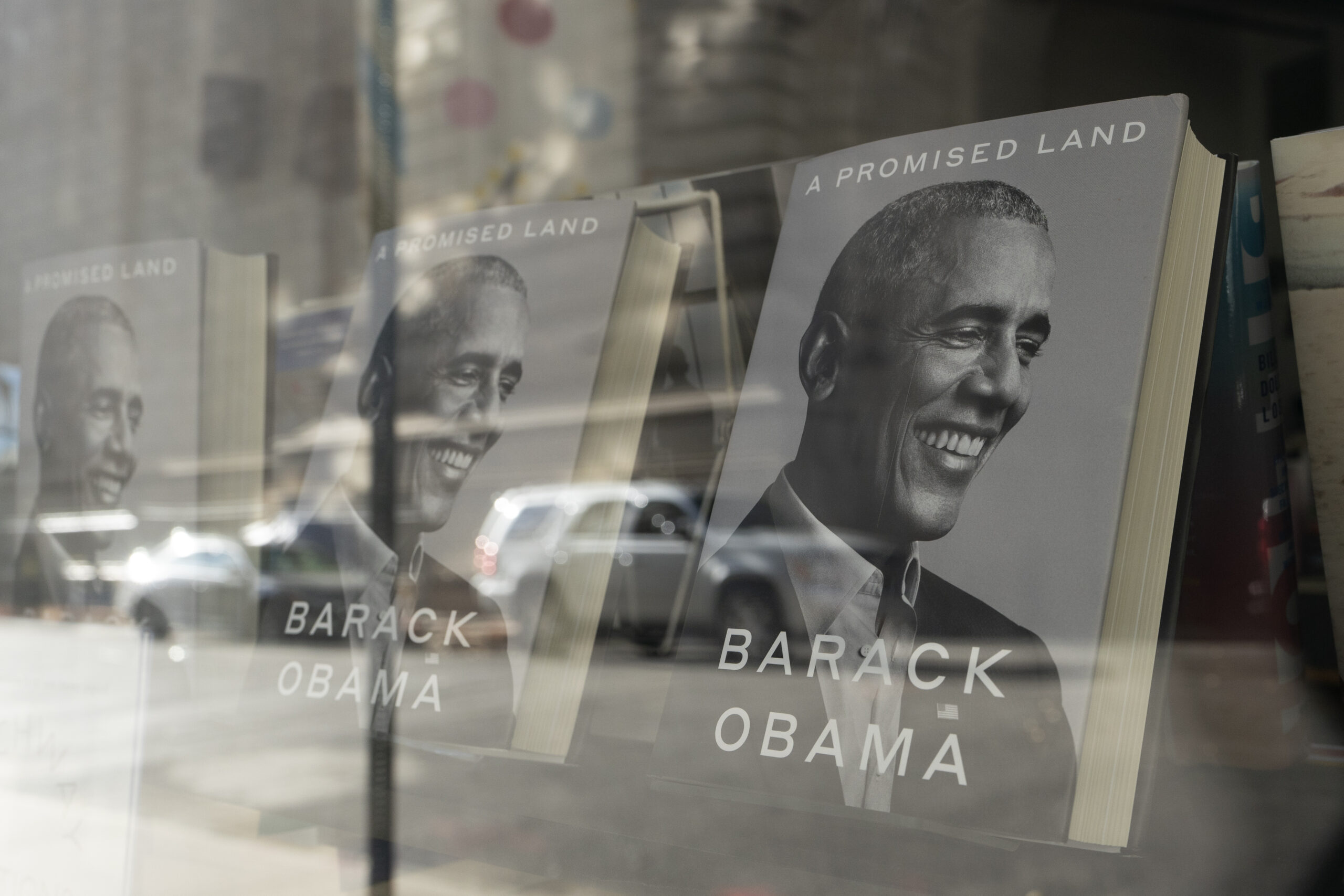 Obama, whose administration droned US citizens and sold guns to cartels, boasts of scandal-free White House