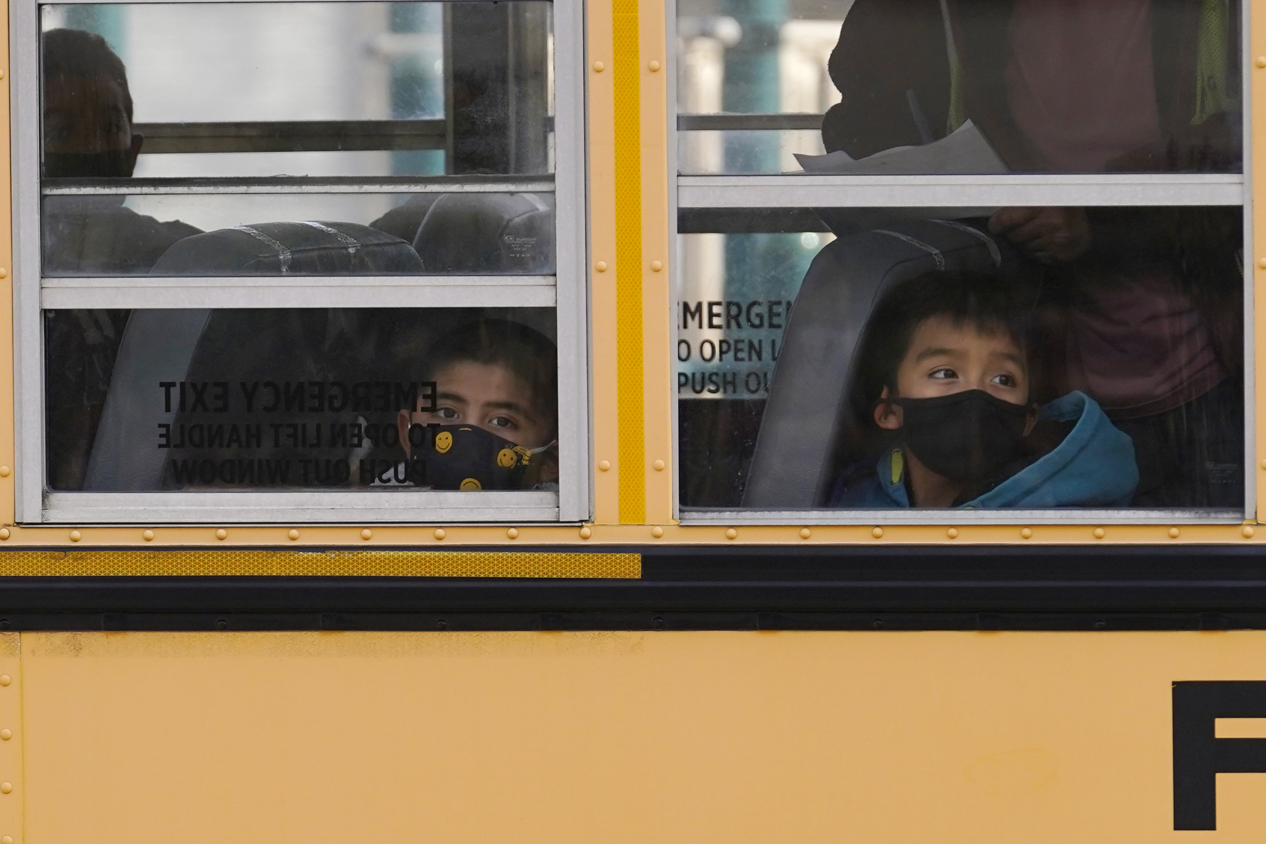 Districts with in-person classes want Illinois education officials to follow CDC guidance