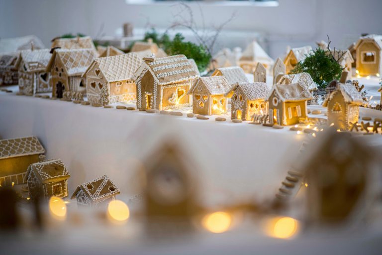 Minnesota resident shamed for their Christmas lights: ‘A reminder of systemic biases against our neighbors’