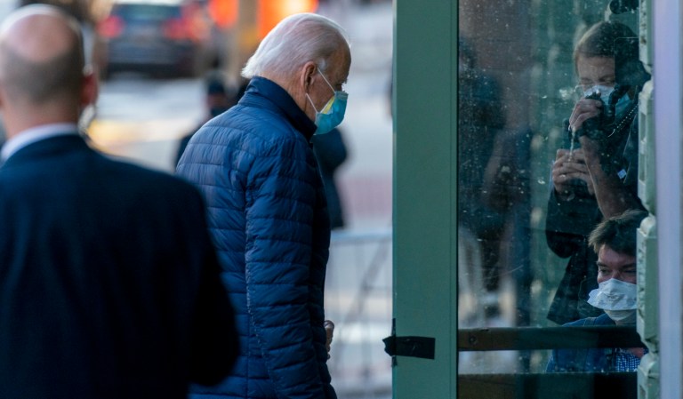 Biden tries to lower COVID-19 response expectations