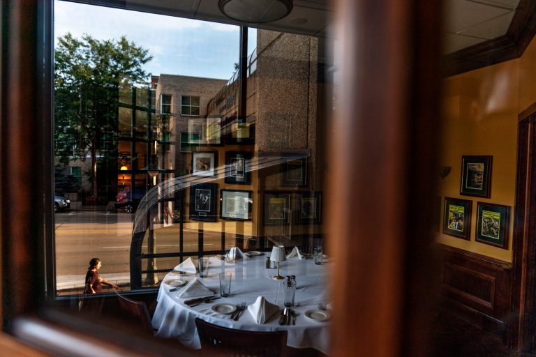 Democrats want to eliminate tipped minimum wage in Wisconsin restaurants