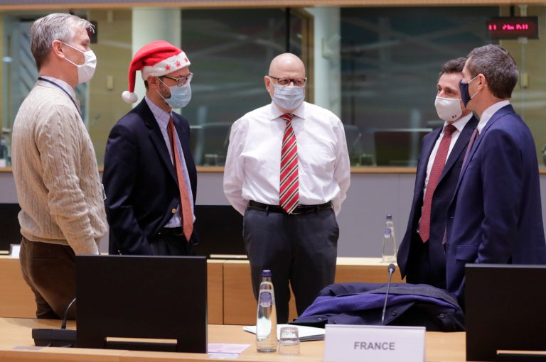 EU ambassadors unanimously approve UK’s Brexit deal