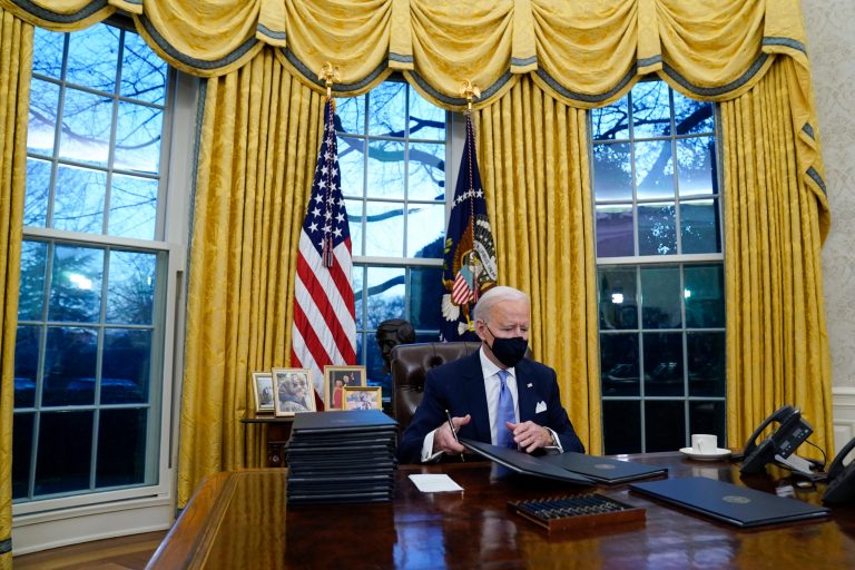 Biden’s Oval Office decor reflects White House’s leftward drift
