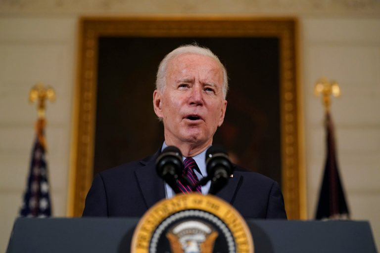 Bidenworld steps up defense against Democratic economists critical of massive relief proposal