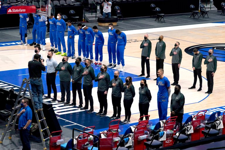 Texas Senate Democrats help pass bill requiring pro sports teams with state contracts to play national anthem