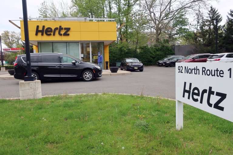 Hertz customers sue company for more than $529 million over cost-cutting measures