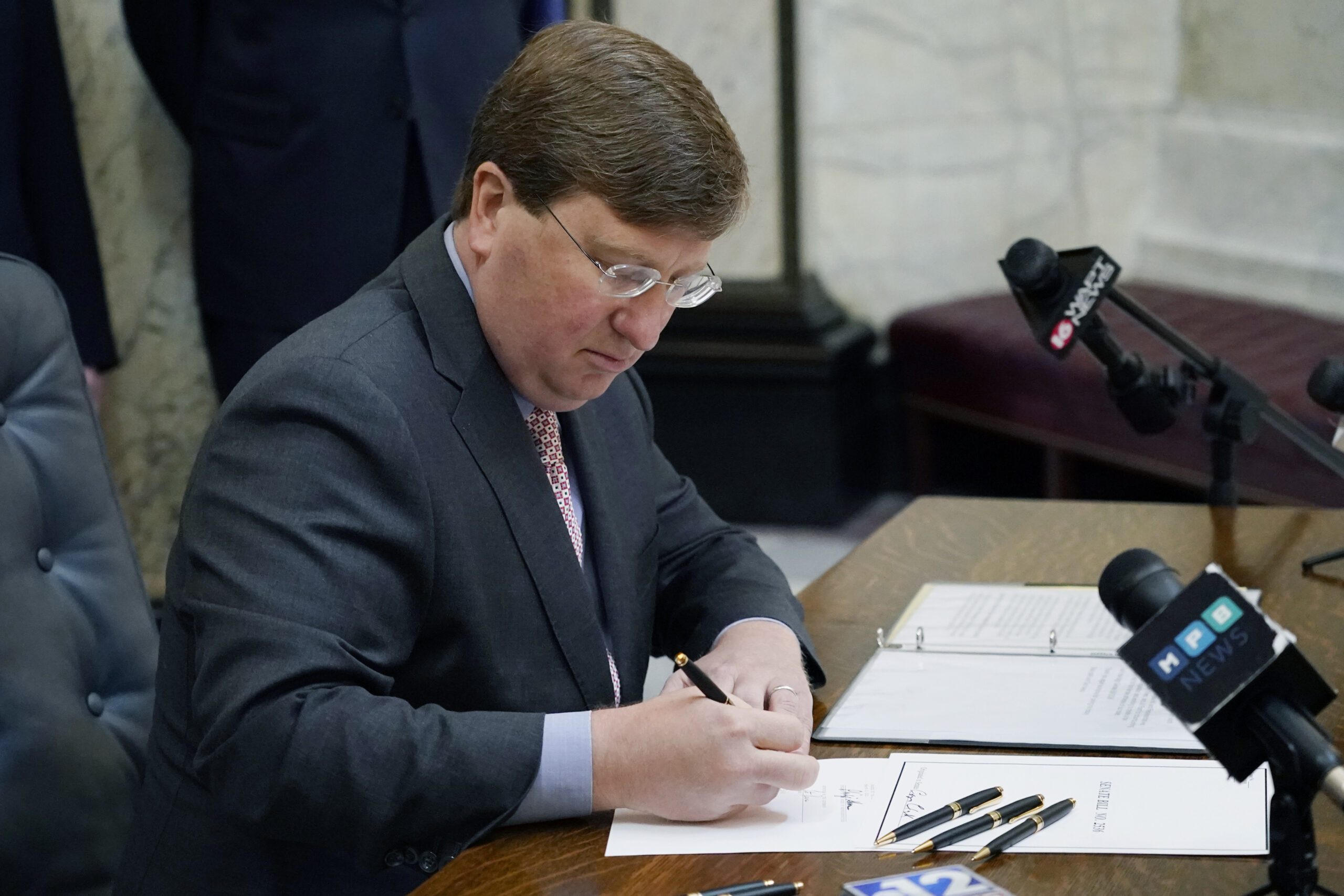 How not to regulate car sales in your state