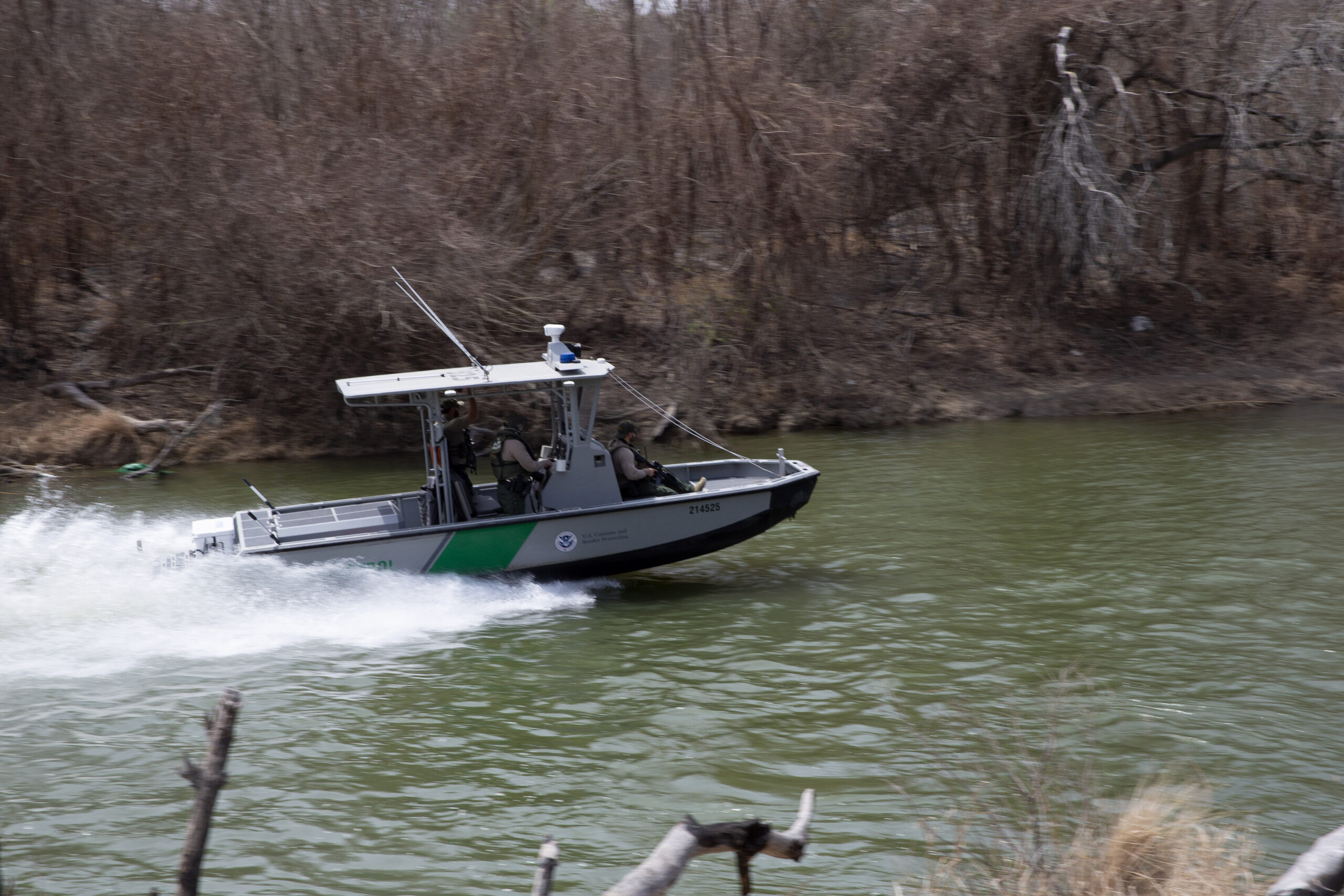 Texas Rangers save 6-month-old baby who was hurled out of raft by border ‘smugglers’